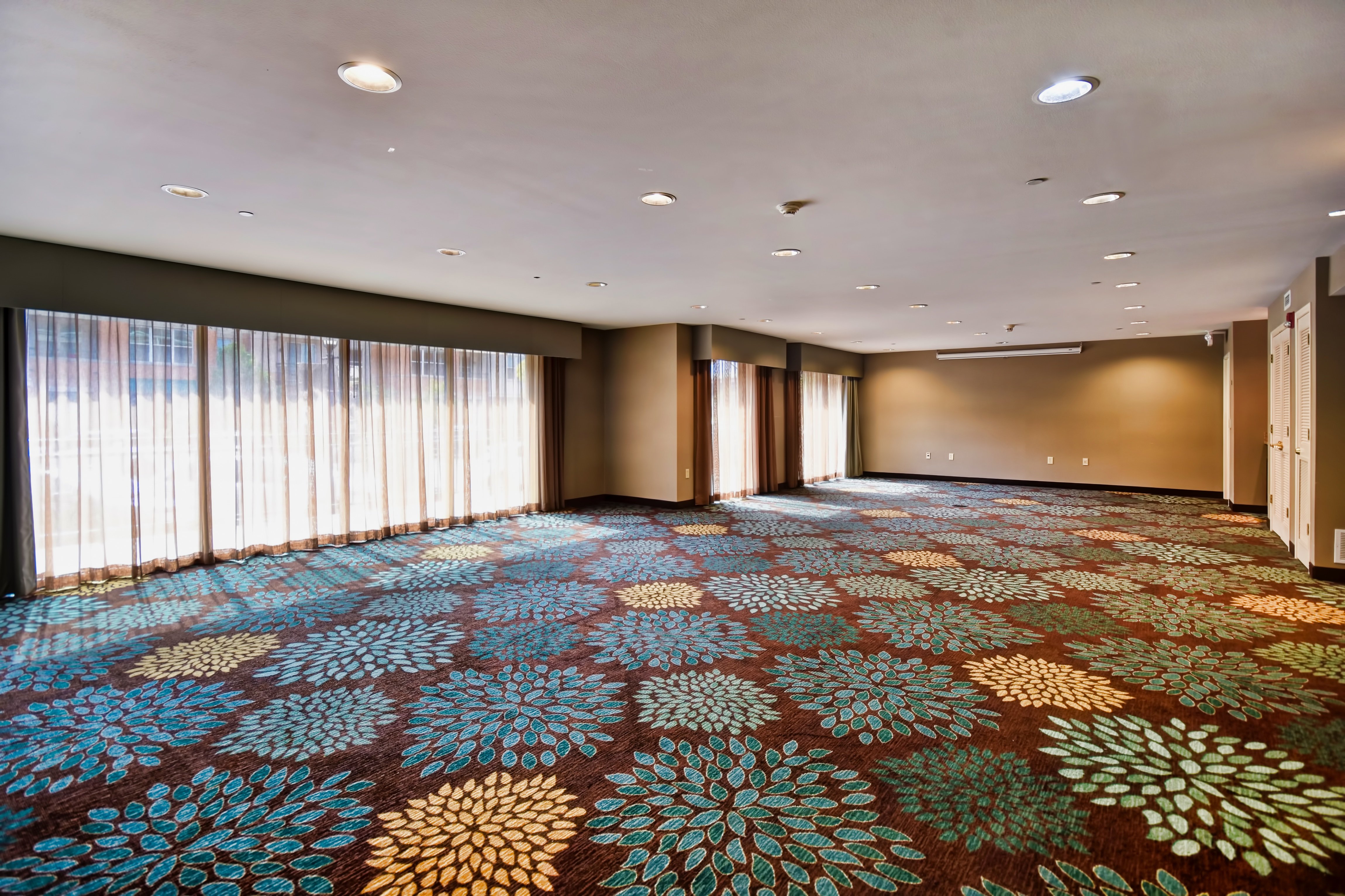 Staybridge Suites Middleton/Madison-West 26/49