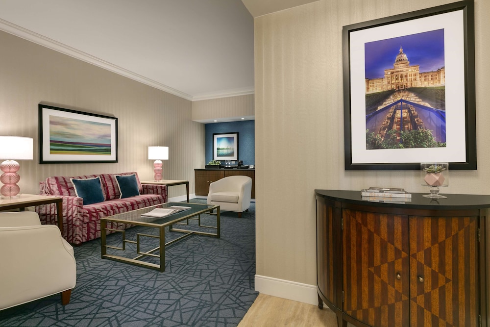 Fairmont Austin 55/72
