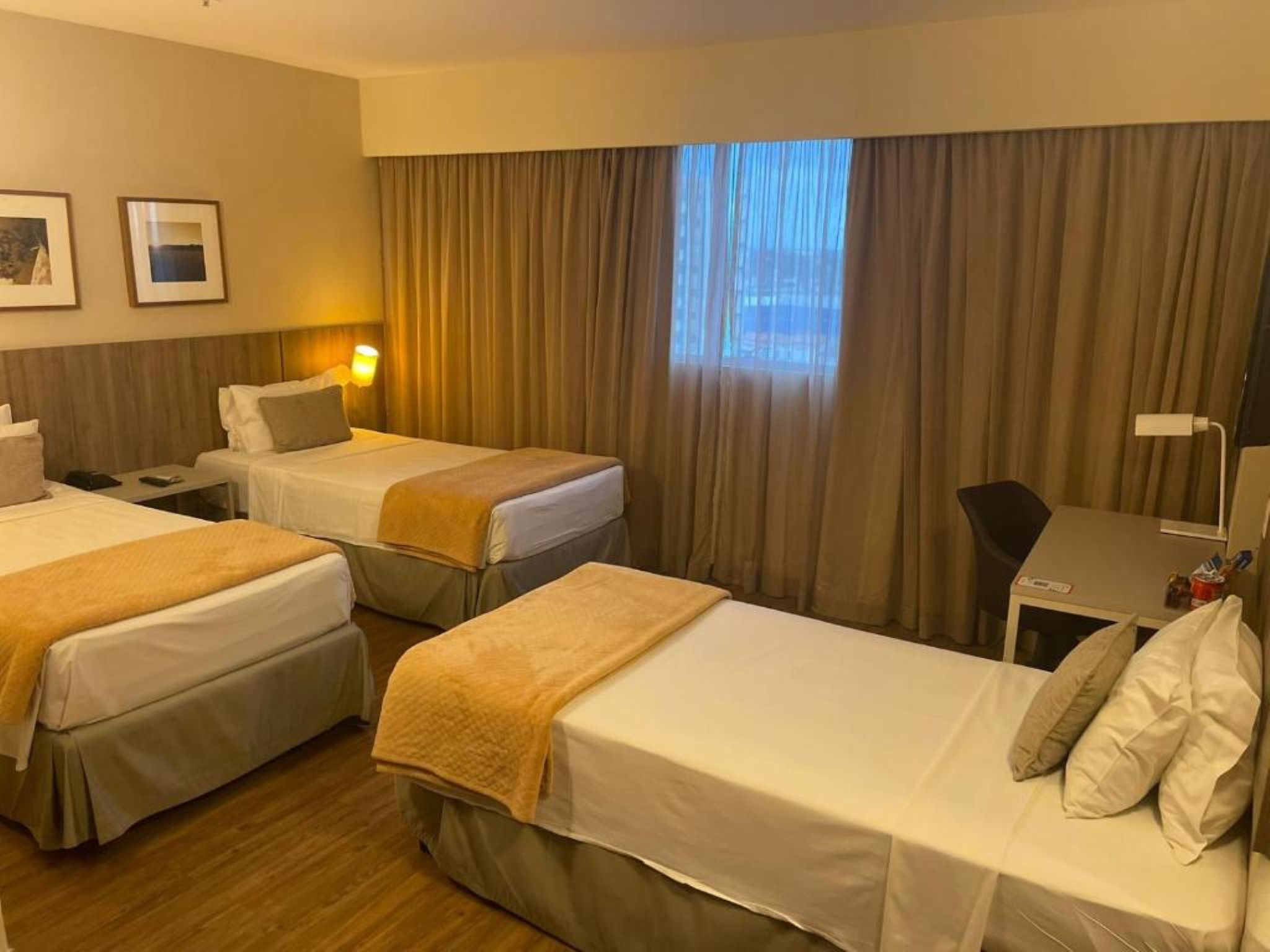Standard Triple room