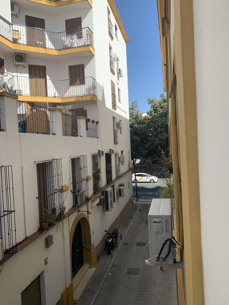 Hostal Alcobia 1/33