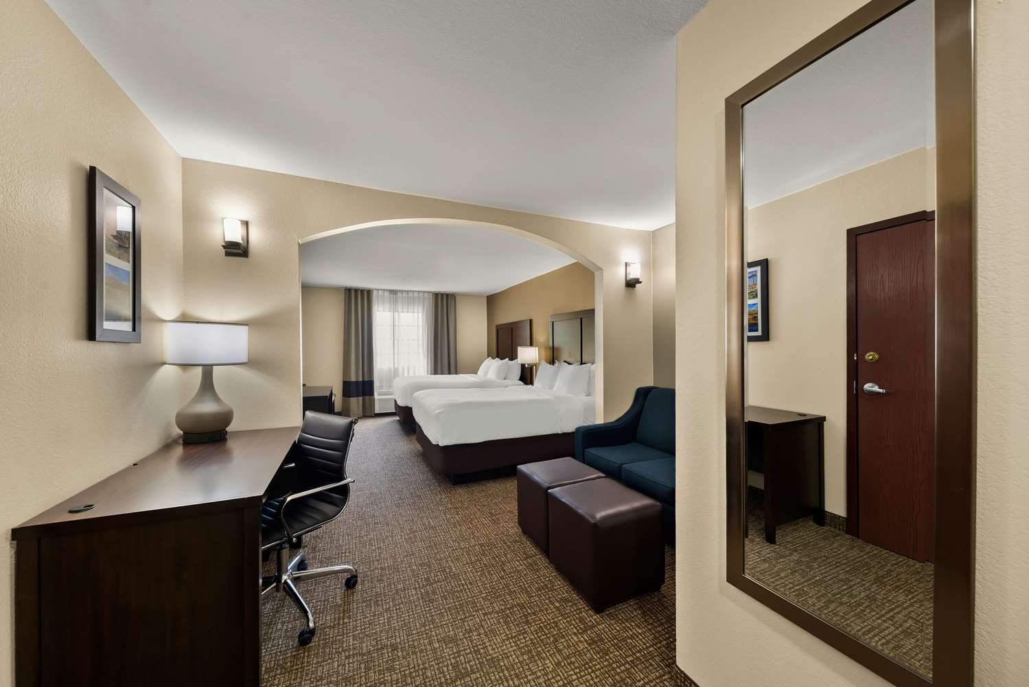 جناح بسريرين كوين، Comfort Inn and Suites Atoka 4/4