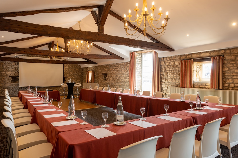Chateau de Perigny, The Originals Relais 32/36