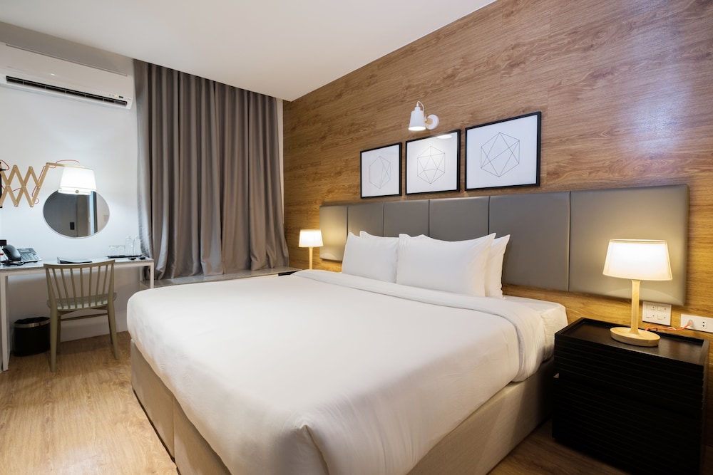 Avior Hotel General Santos 8/34