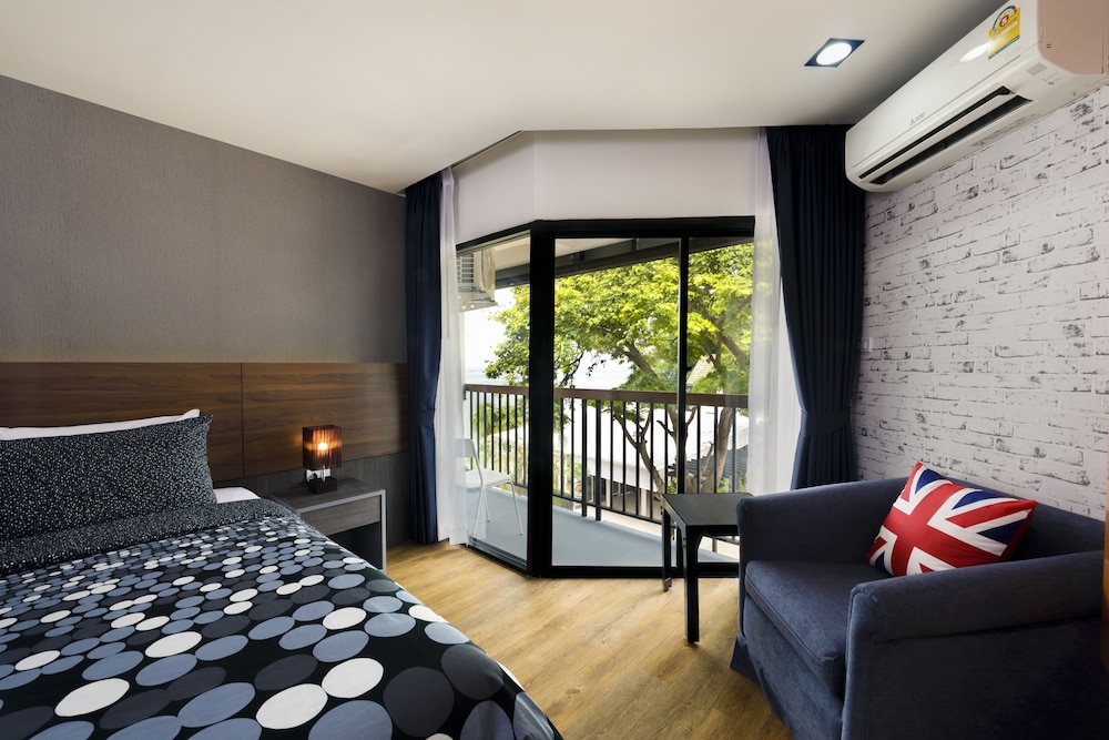 The Loft Seaside Sriracha Hotel 32/68