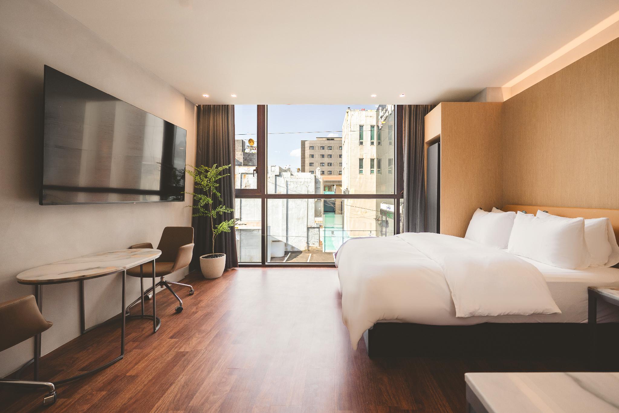 Crystal Residence Hotel 18/50