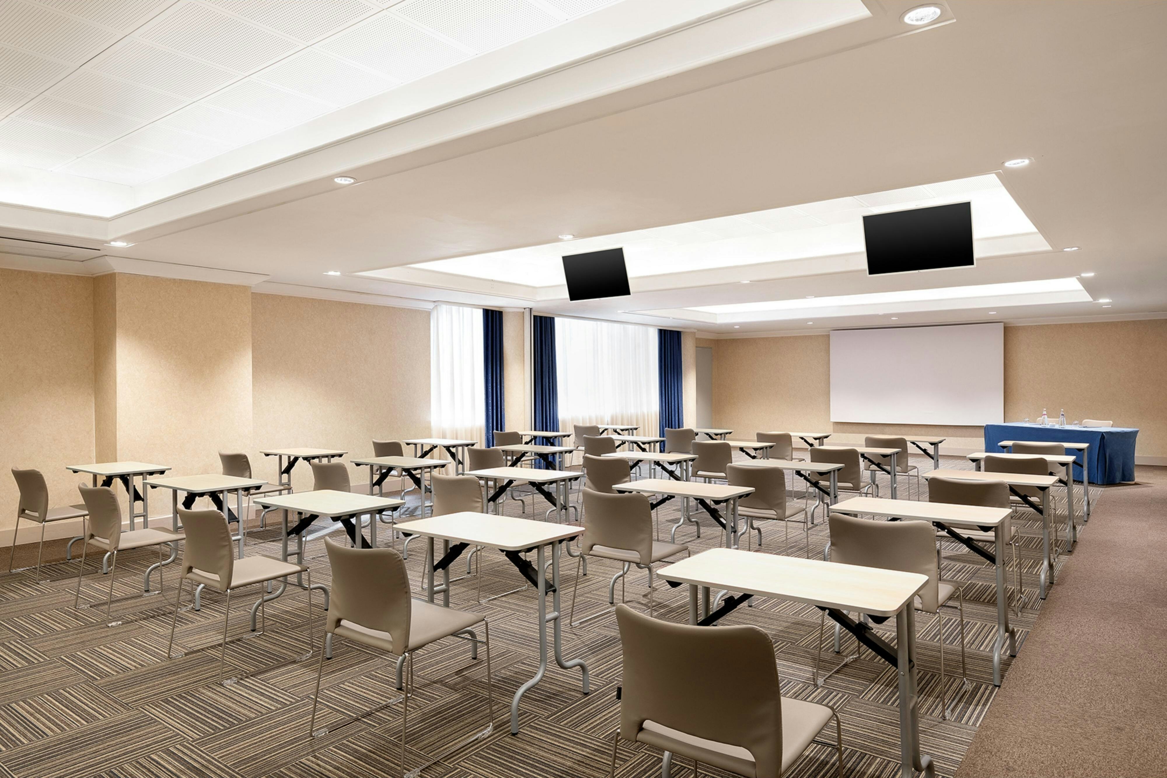 Courtyard By Marriott Rome Central Park 49/72