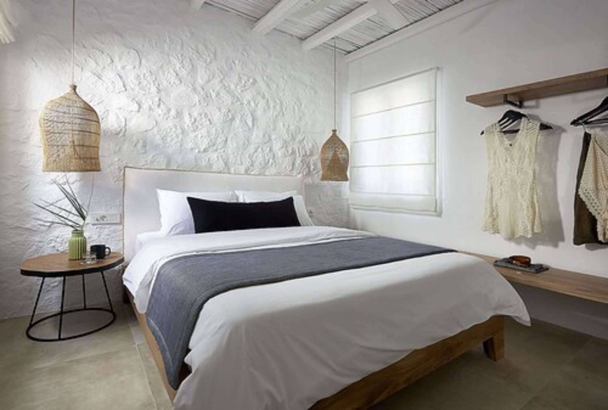 FAMILY SUITE, DELUXE