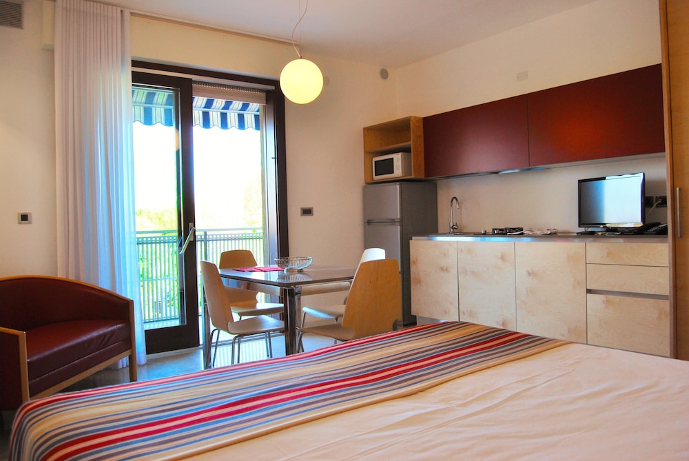 APARTHOTEL ALBATROS 12/29