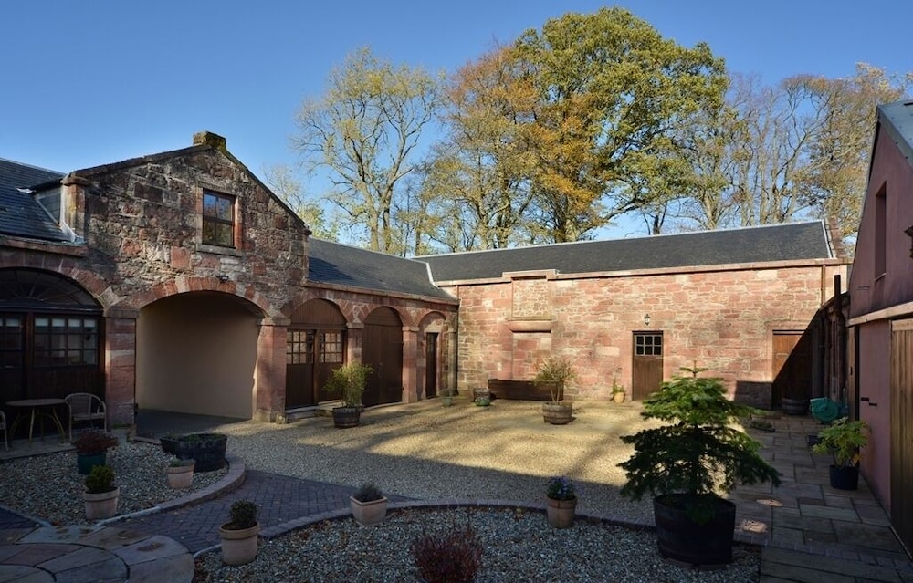 Finnich Cottages 11/50