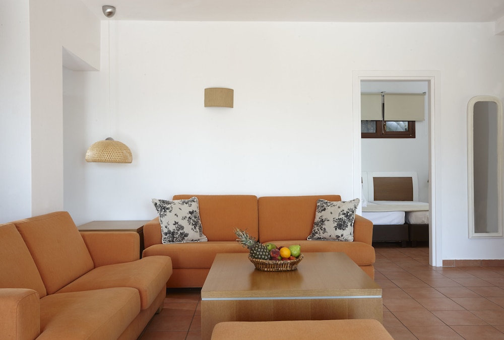 Anassa Mare Villas and Residences 37/59