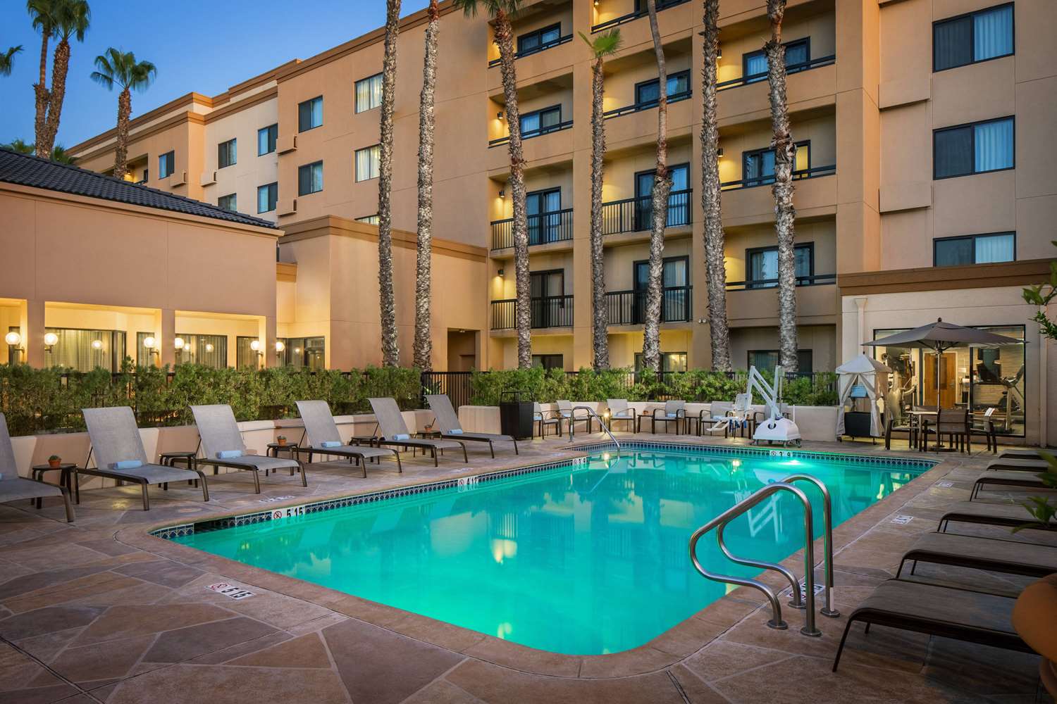 Sonesta Select Laguna Hills Irvine Spectrum 40/40
