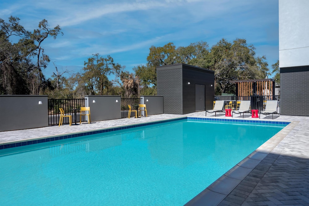 Home2 Suites by Hilton Riverview Tampa 48/54