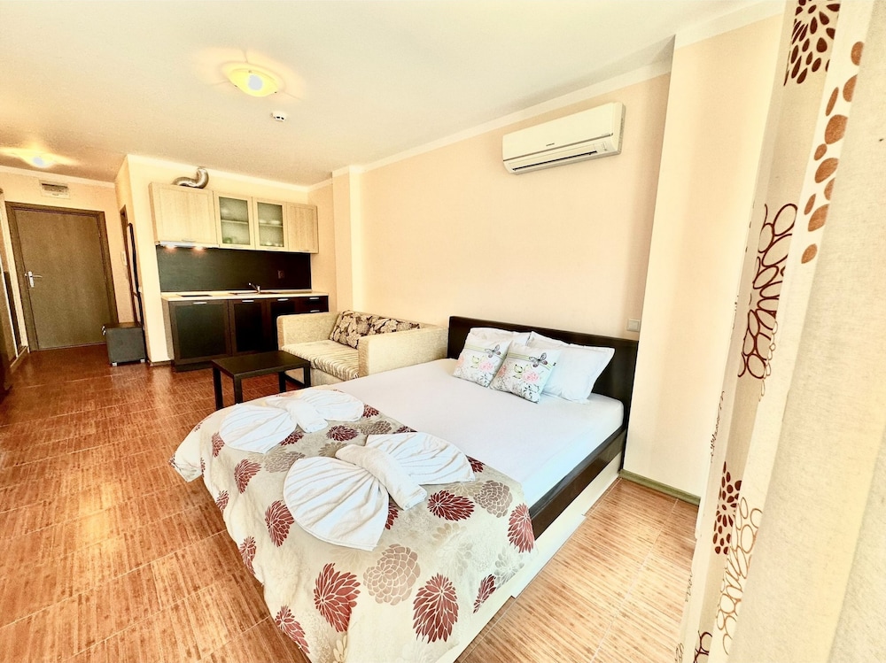 Menada Sunny Beach Plaza Apartments 5/50