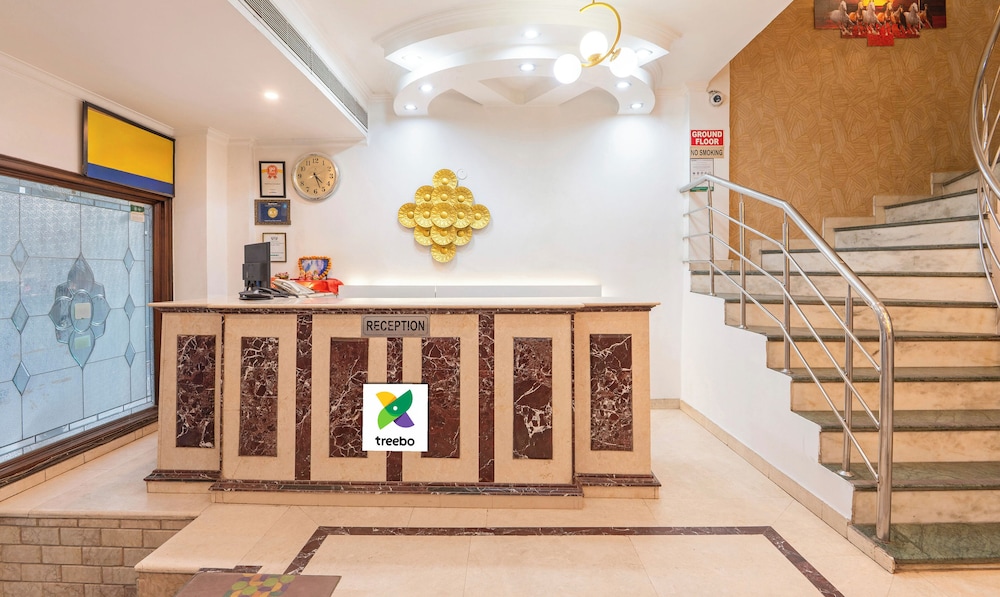 Hotel Paras International 15/49