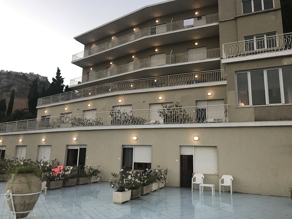 Mediterranee Hotel 2/63