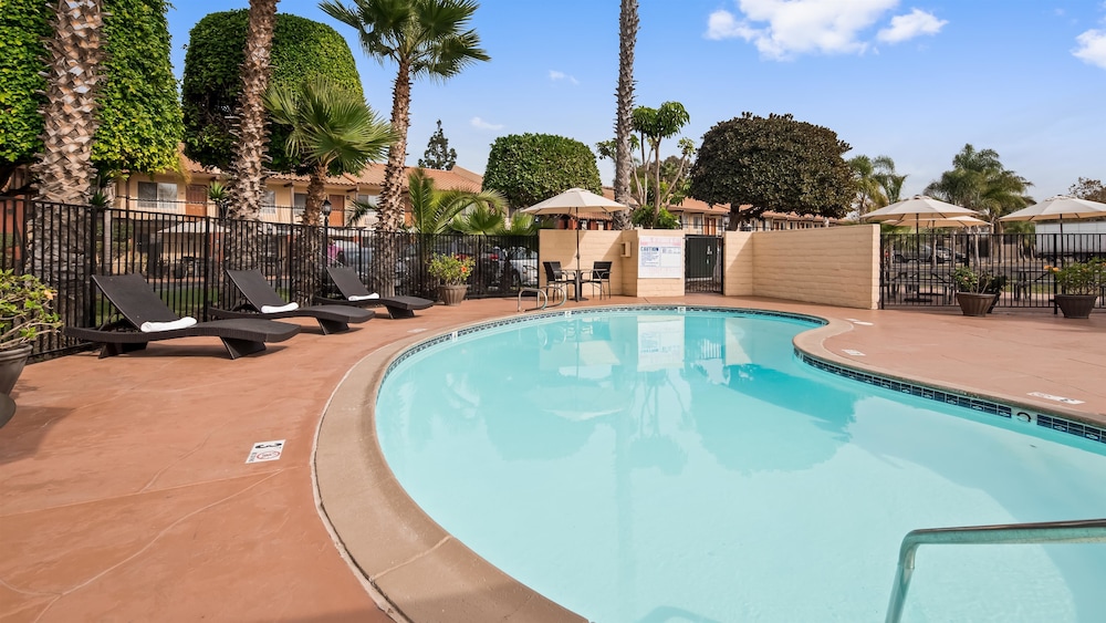 Best Western Americana Inn 8/44