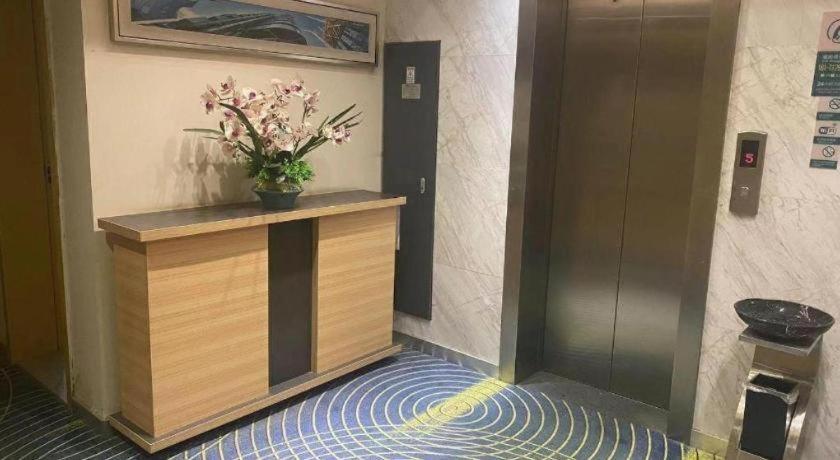 City Comfort Inn Wuhan Guanggu Textile University 15/50