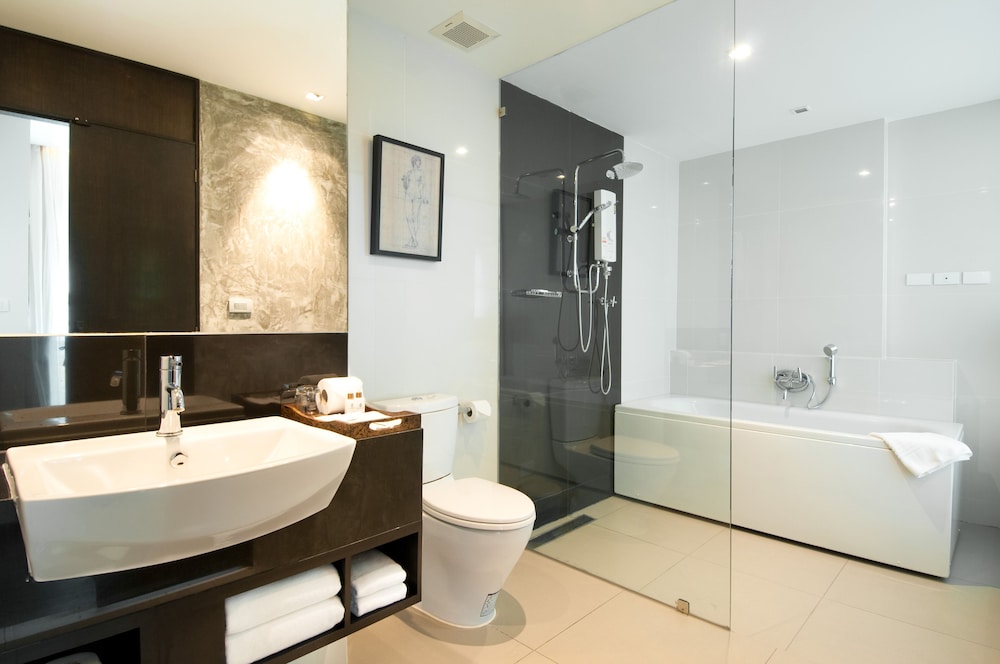 Civic Horizon Hotel Residence 45/49