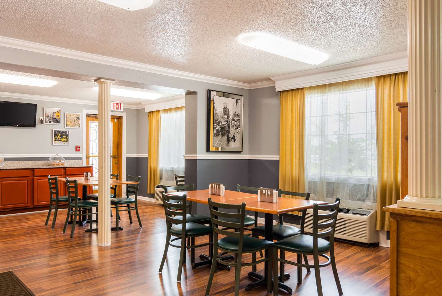 Econo Lodge Jacksonville near Little Rock Air Force Base 27/38