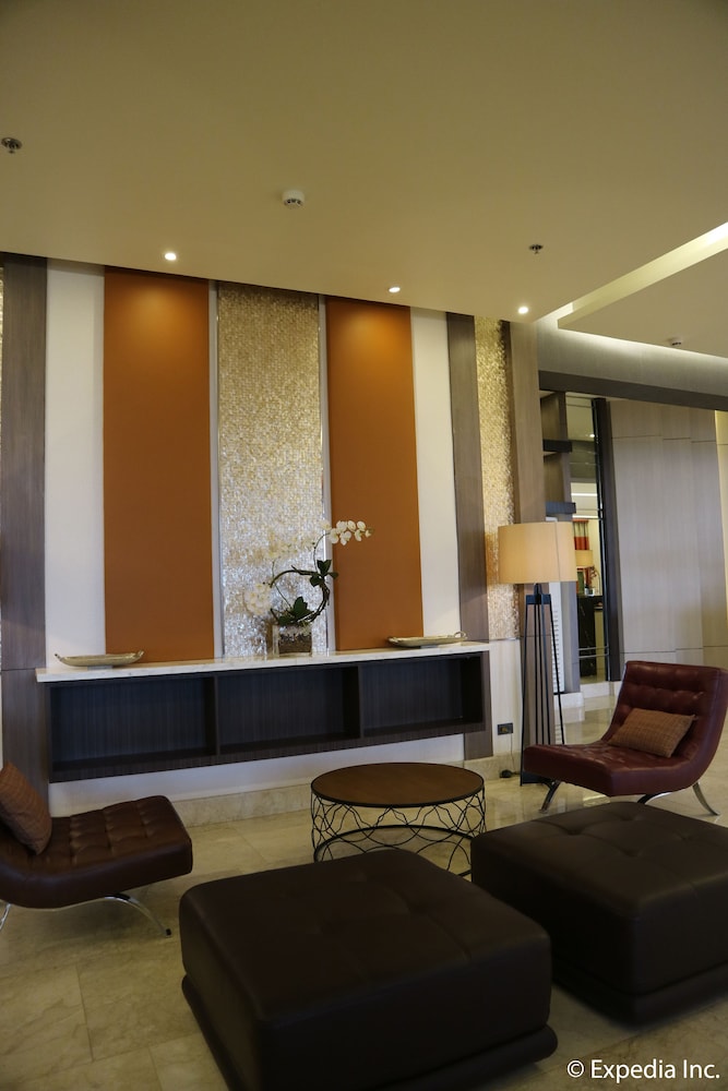 Splendido Tagaytay Hotel and Country Club 11/60