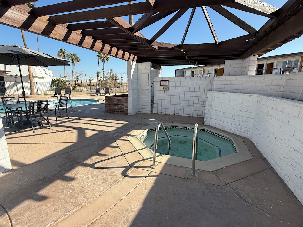 Travelodge by Wyndham Imperial/El Centro 19/48