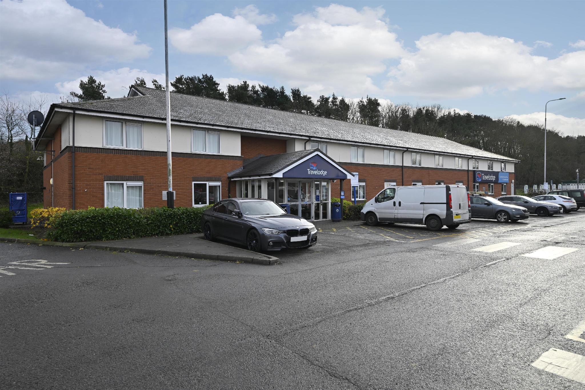Travelodge Wakefield Woolley Edge M1 Northbound 15/20