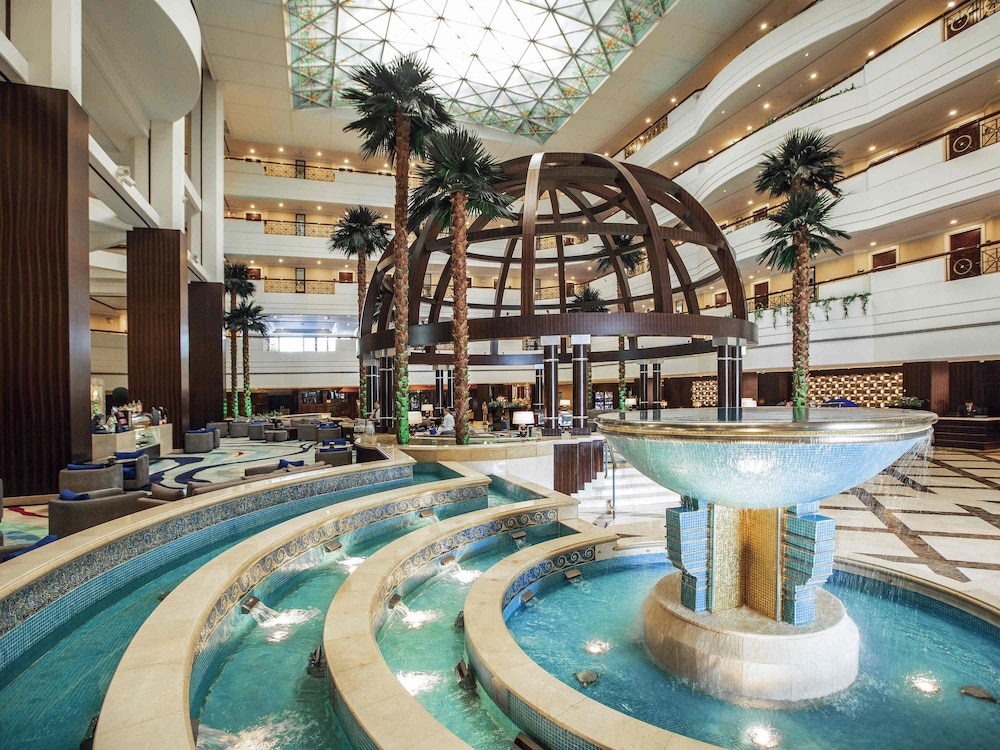 swimming pool spa