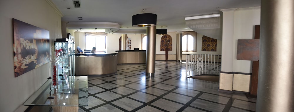 Hotel Reyes Ziries 4/63
