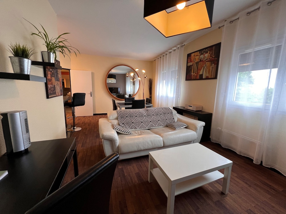 HOTEL CENTER BREST 36/48