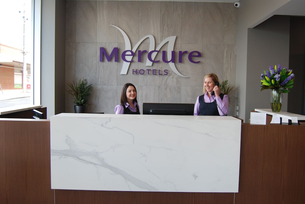 Mercure Warragul 4/67