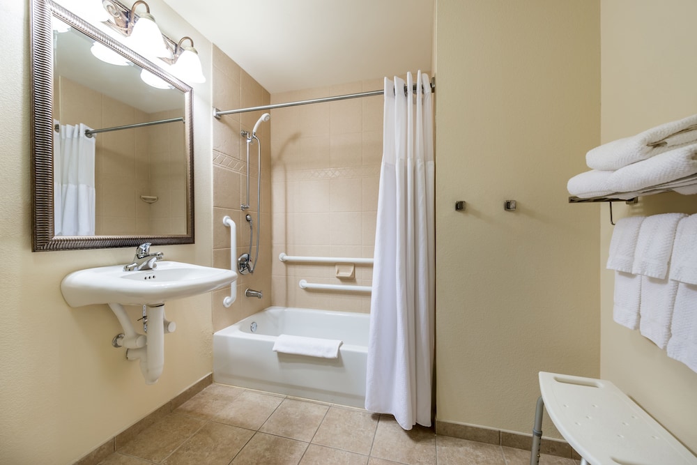 Staybridge Suites Gulf Shores 12/51