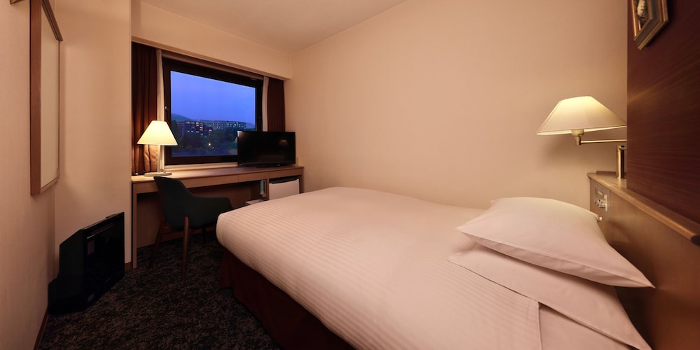 Crystal Hotel Minami Senri 34/54