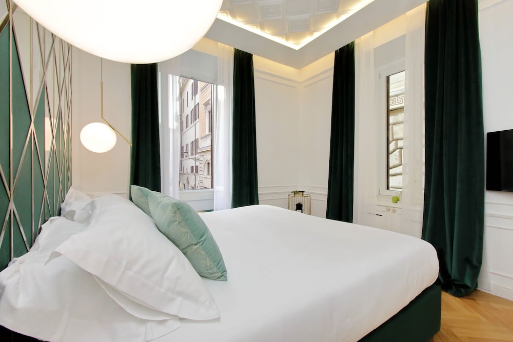 Domna Luxury Suites 6/23