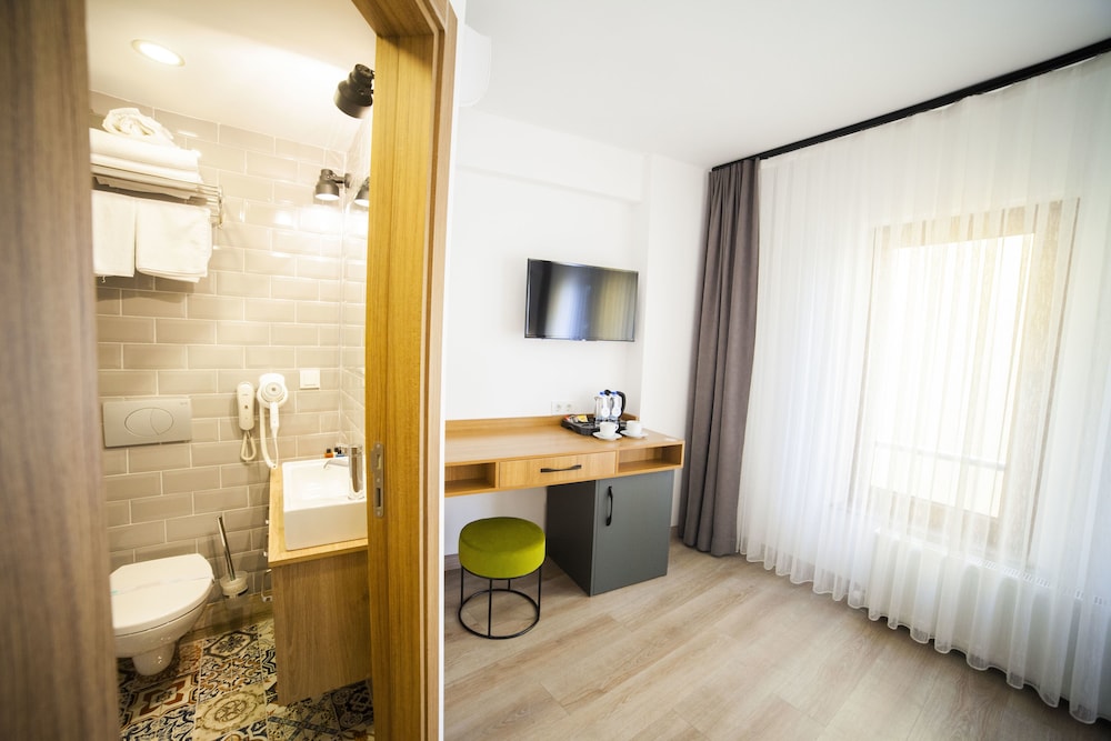 Set Ozer Hotel 60/60