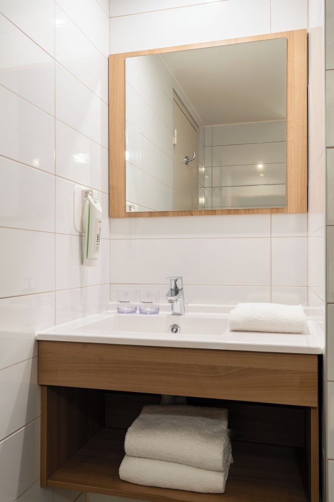 HEVEA APPART HOTEL 50/50