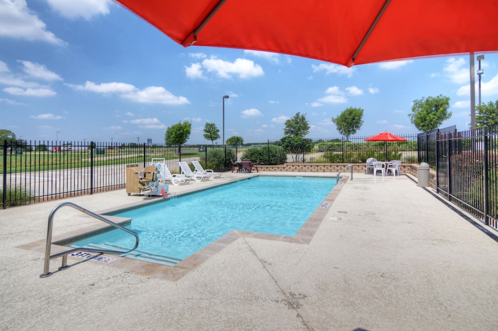 Motel6 Roanoke, TX - Northlake - Speedway 26/48