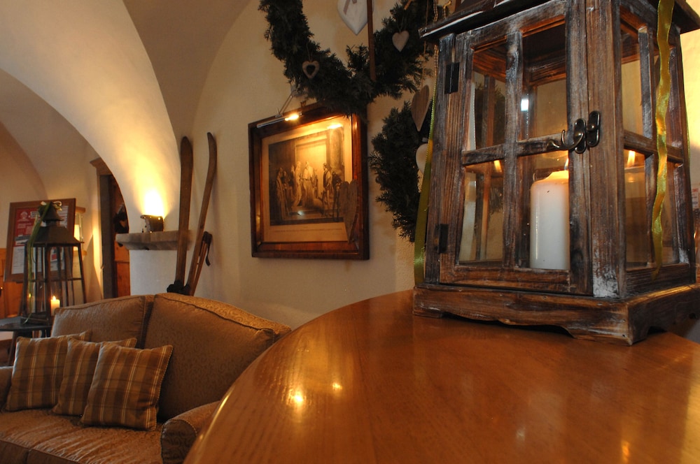ROMANTIC HOTEL EXCELSIOR 39/45