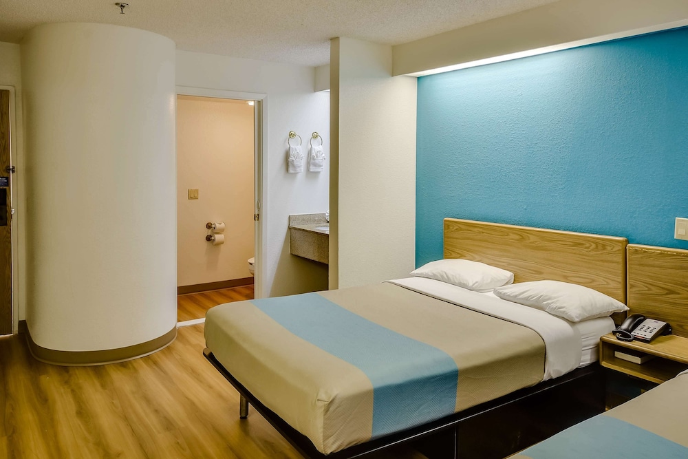 Motel6 Katy, TX - Houston 22/37