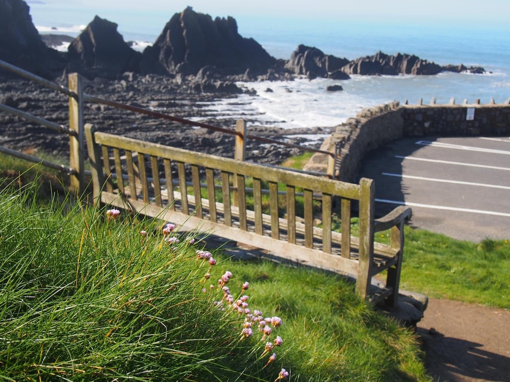 Hartland Quay Hotel 34/39