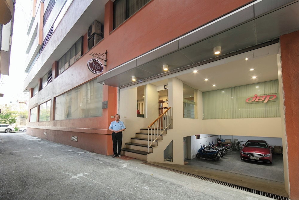 HB Serviced Apartment - 121B Quan Hoa 24/30