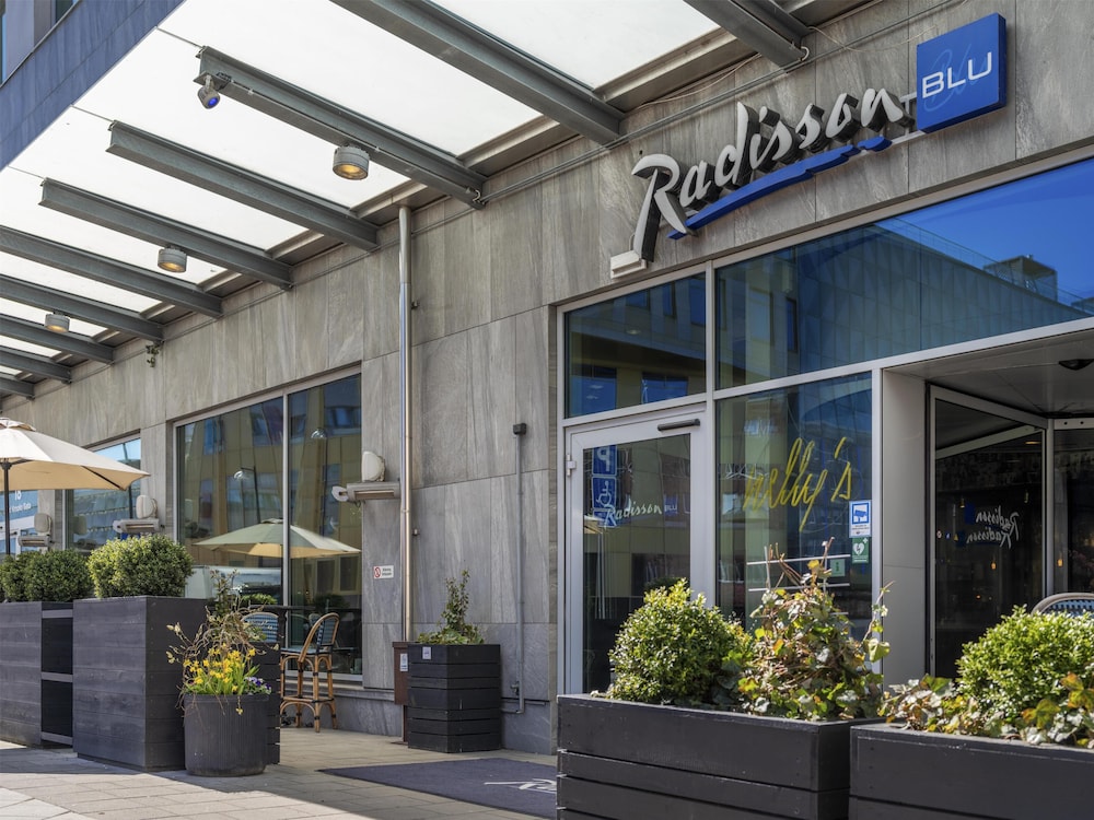RADISSON BLU METROPOL HOTEL, HELSINGBORG 3/82