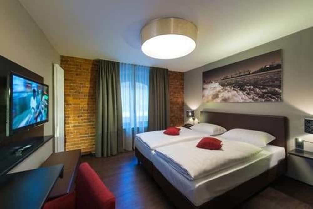 Hotel Volksschule 20/66
