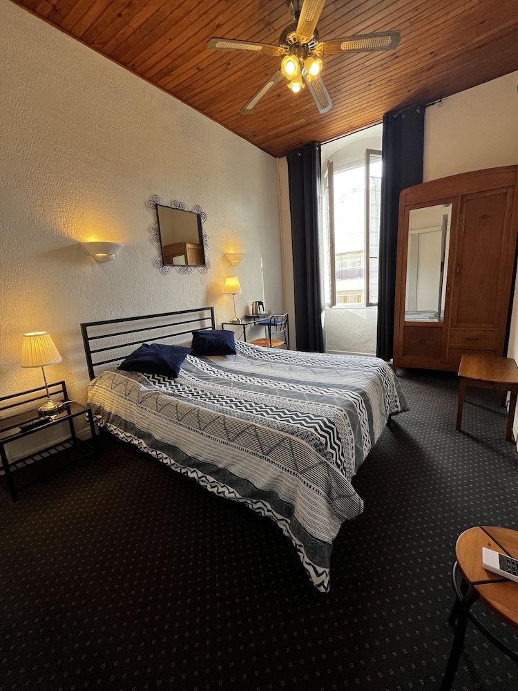 Nouvel Hotel 8/31