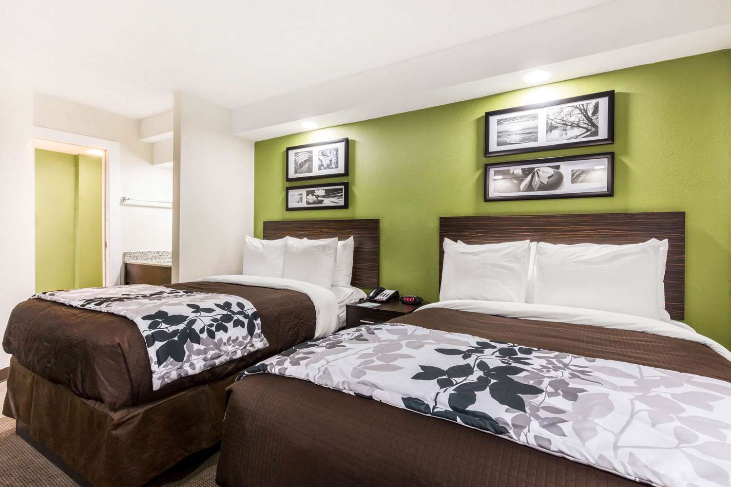Travelodge by Wyndham Flowood 5/17