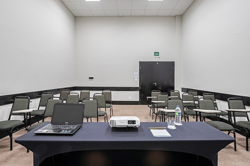 Slim Hotel Cuiabá Aeroporto 36/45