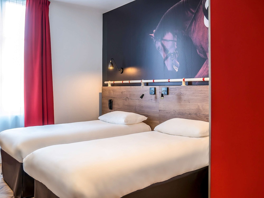 Ibis Styles Saumur Gare Centre 22/75