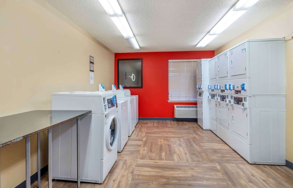 Extended Stay America - Chicago - Downers Grove 18/37