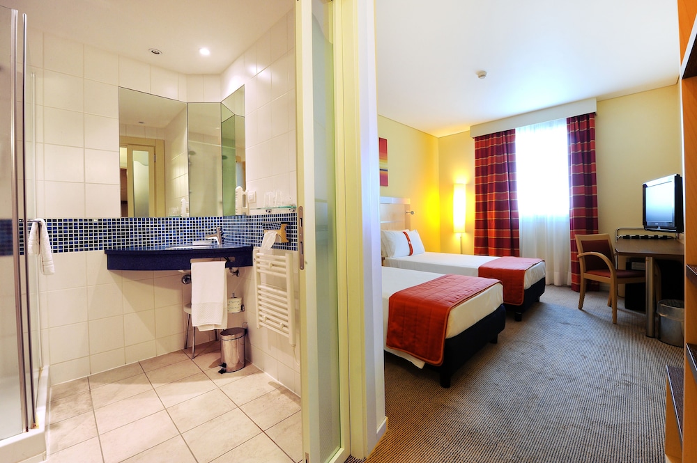 Bes Hotel Bergamo West 23/65