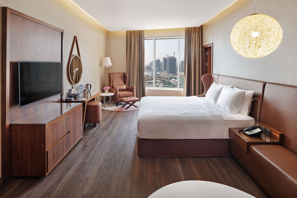 Radisson Blu Dubai Canal View 27/75