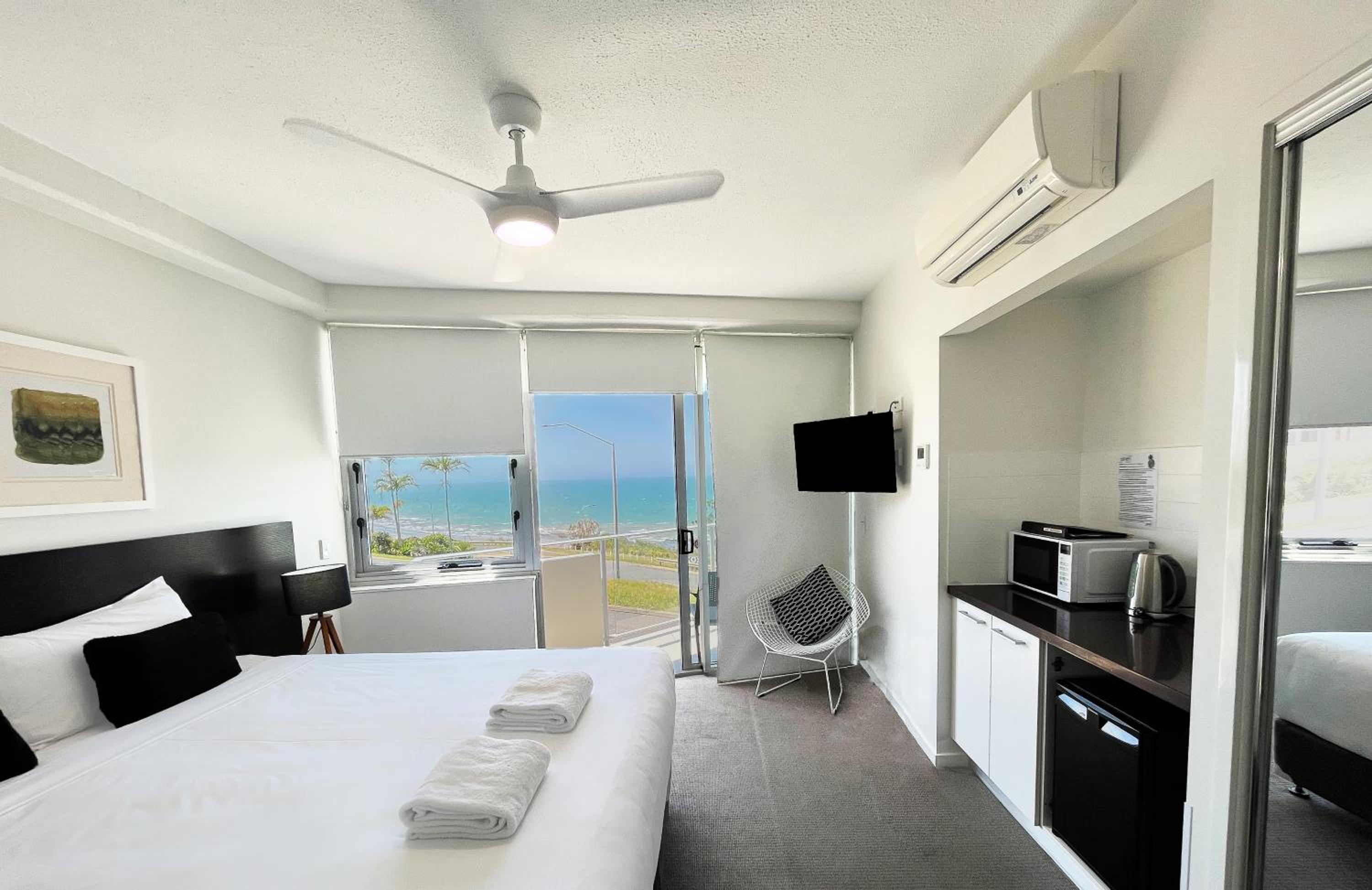 Studio, Water View
